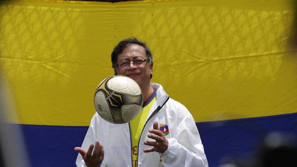 Petro viajará a Chile para abogar por la recuperación de la sede de los Panamericanos imagen de la publicación