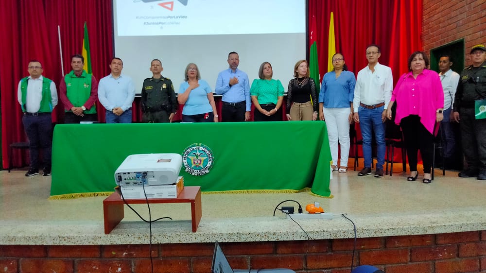 “Jóvenes levanten la mano para denunciar o pedir ayuda” imagen de la publicación