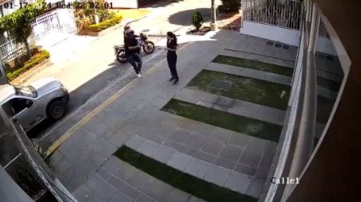 Mujer fue presa fácil de motoladrones en Diamante II imagen de la publicación