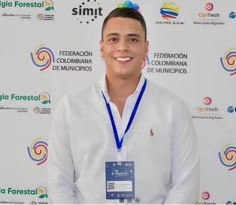 Alcalde de Curumaní es el más guapo del país según redes sociales imagen de la publicación