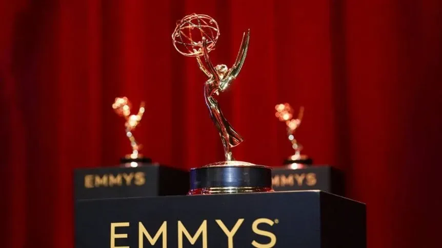 Los Emmy alistan su alfombra para esta noche imagen de la publicación