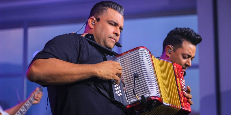Rolando Ochoa, icono del acordeón vallenato, hospitalizado por problemas de salud imagen de la publicación