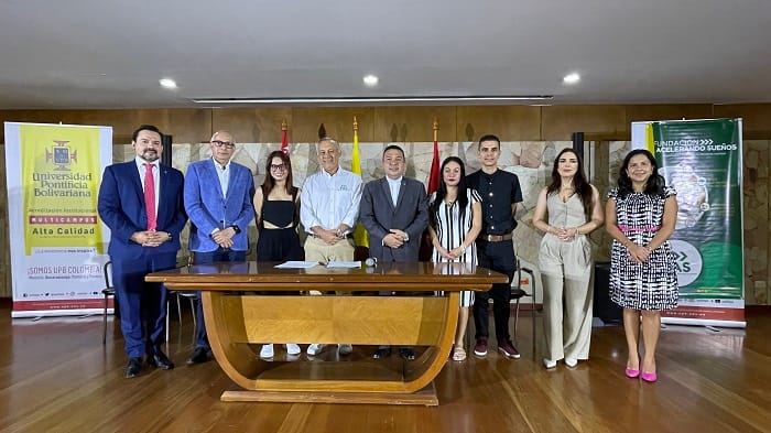 UPB y Fundación Acelerando Sueños otorgan beca del 95% a destacada estudiante imagen de la publicación