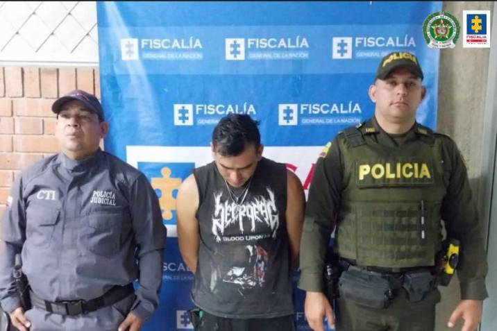 A la cárcel criminal que le echó gasolina a su ex y su perro por venganza imagen de la publicación