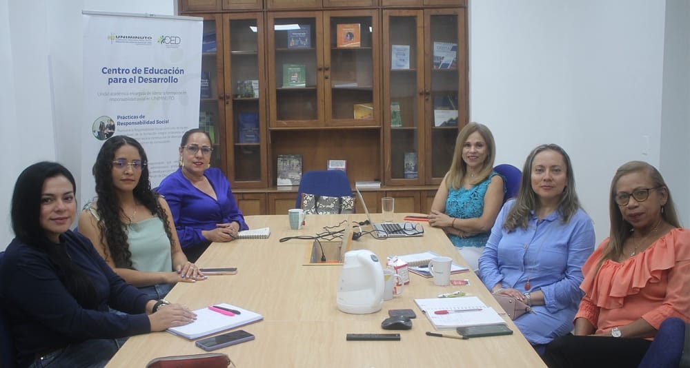 Alianza estratégica entre la academia y el sector público imagen de la publicación