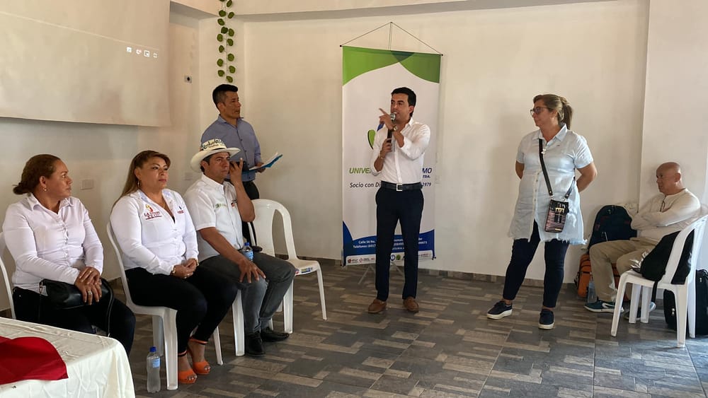 Director de Cultura y Turismo de Santander impulsa la región en Curití imagen de la publicación