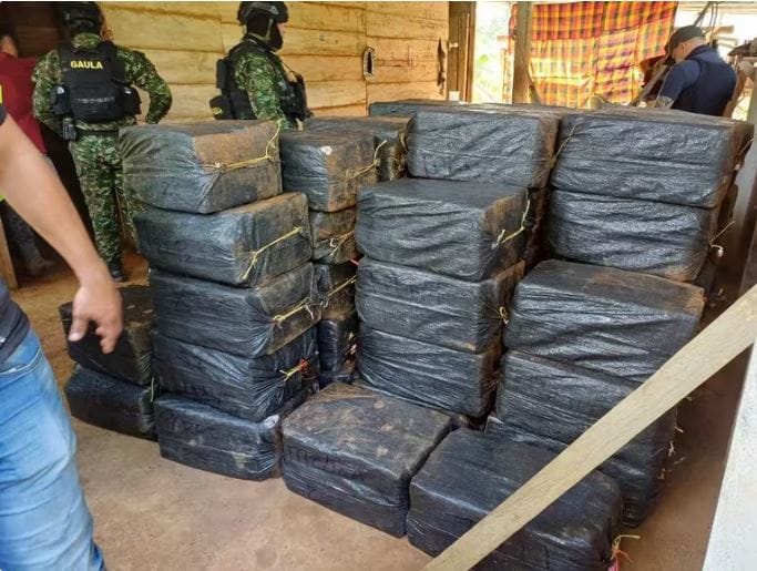 Autoridades se le metieron al bolsillo del Clan del Golfo y les decomisaron millonaria carga de coca imagen de la publicación