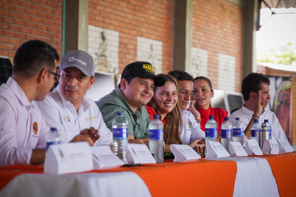 Amplían las oportunidades en carreras técnicas y educación complementaria en el Puerto Petrolero imagen de la publicación