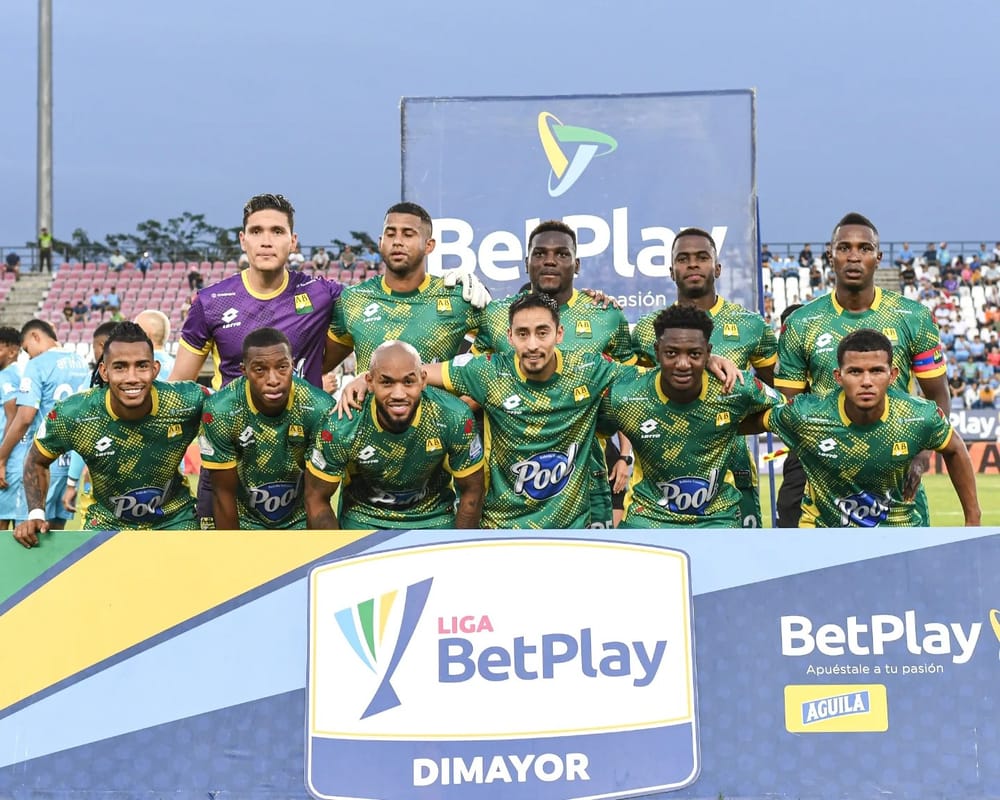 Atlético Bucaramanga ya en Bogotá para el juego ante Santa Fe imagen de la publicación
