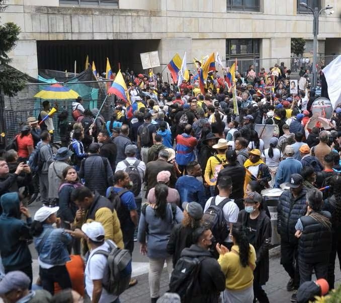 Partidarios de Petro intentaron secuestrar a la Corte Suprema imagen de la publicación