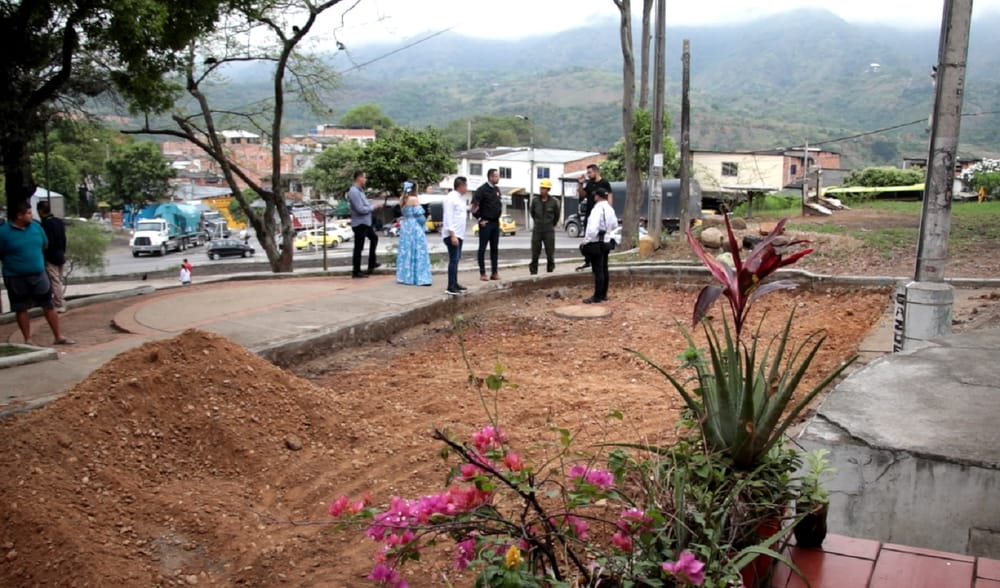 Mejorarán las vías de 25 barrios en Bucaramanga imagen de la publicación