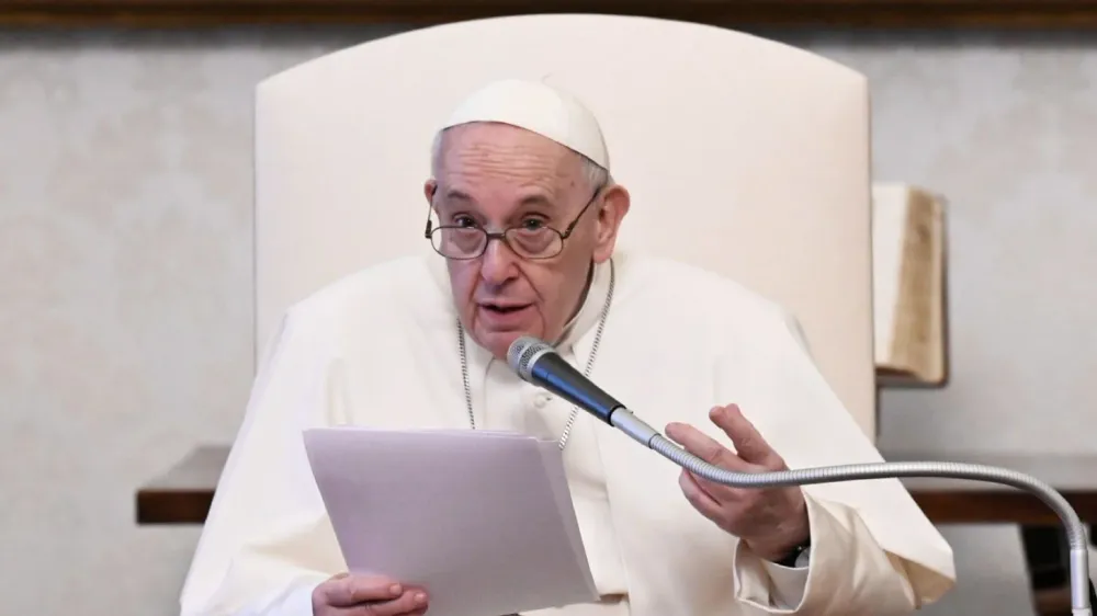 “Nadie se escandaliza si bendigo a un empresario”: Papa Francisco imagen de la publicación