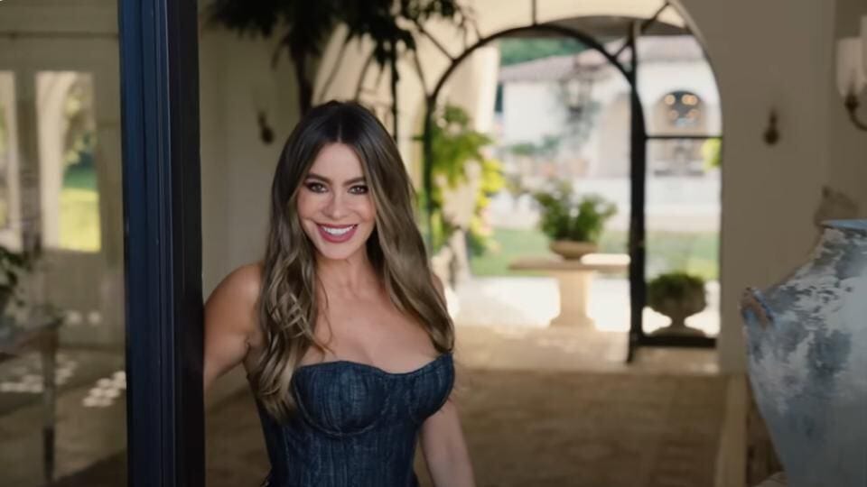 Sofía Vergara abre las puertas de su mansión valuada en 26 millones de dólares imagen de la publicación
