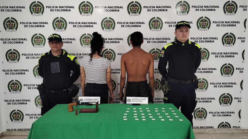 Armados y bien cargados capturaron a pareja de jíbaros en  Floridablanca imagen de la publicación