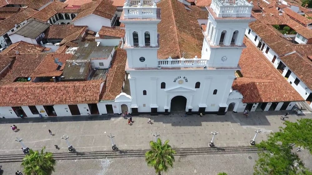 Compromiso y liderazgo para un desarrollo sostenible en Girón imagen de la publicación