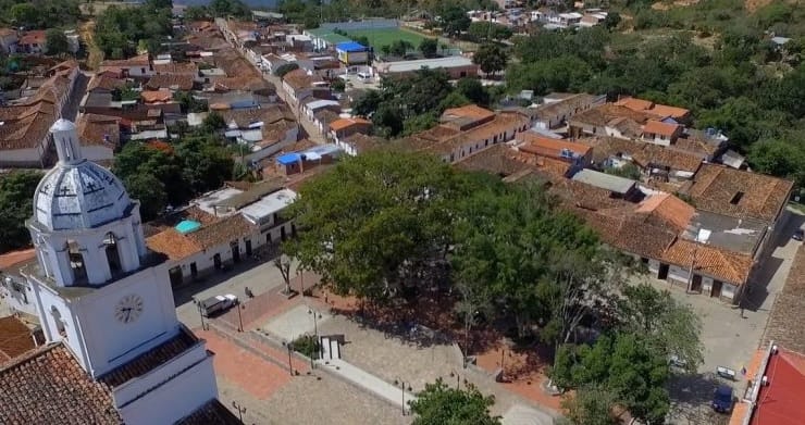 Escasez de agua y deterioro de vías, realidades que enfrenta Los Santos imagen de la publicación