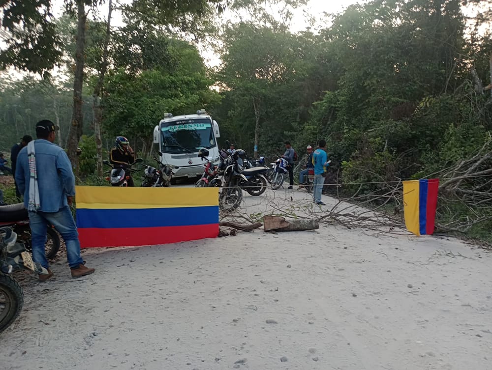 Protesta en Sabana de Torres: Padres y estudiantes exigen transporte escolar imagen de la publicación