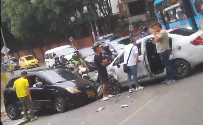 Agente de Tránsito fue arrollado mientras atendía accidente en Floridablanca imagen de la publicación