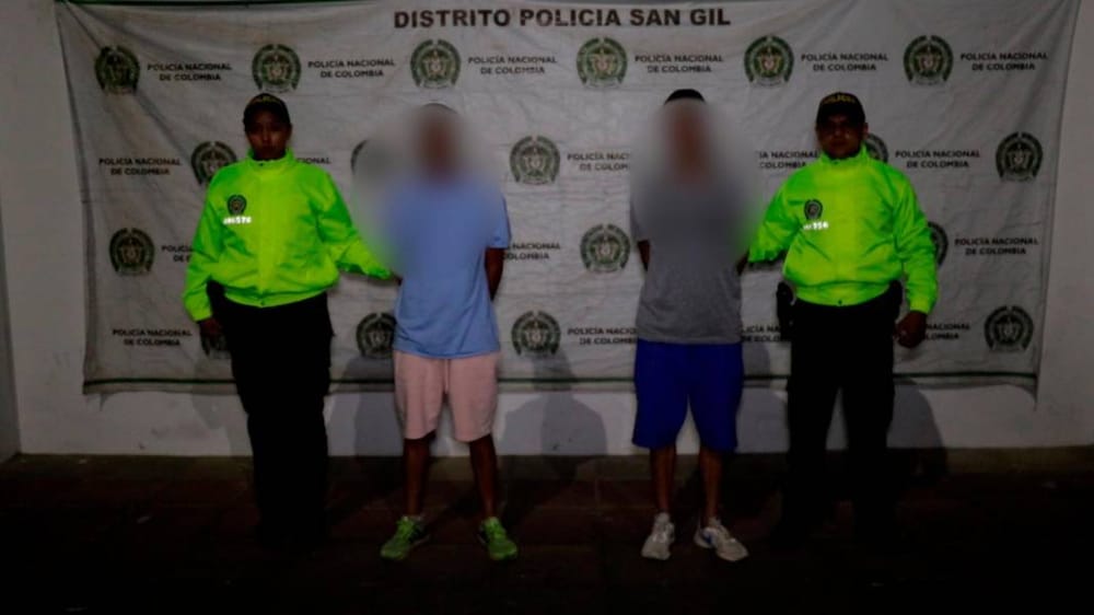 Roba tiendas quedaron retratados en San Gil imagen de la publicación