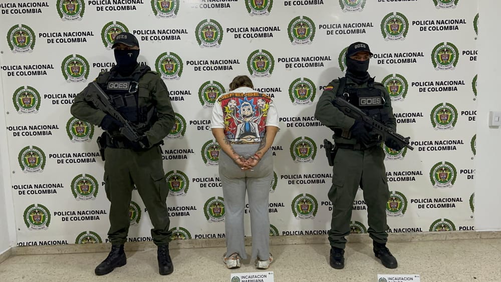 Mujer fue capturada recibiendo millonaria narco encomienda imagen de la publicación