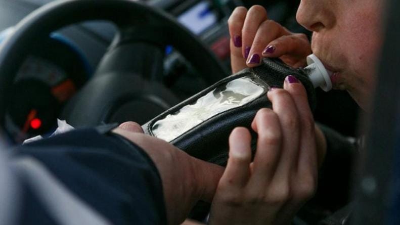 Conductora ebria capturada en Bucaramanga por atropello y fuga imagen de la publicación