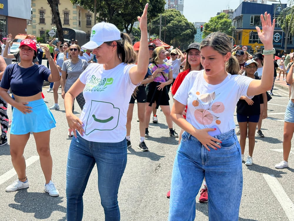 Bucaramanga se viste de rosa por la salud y el bienestar de las mujeres imagen de la publicación