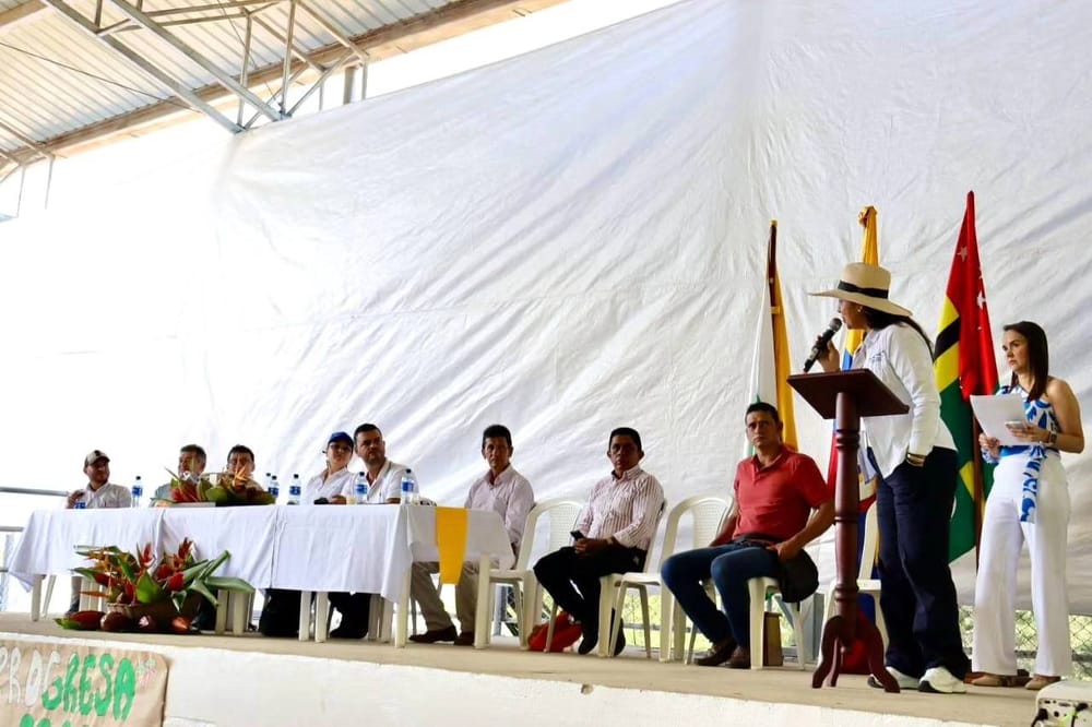 Reunión clave en Guapotá impulsa el cultivo de cacao en Santander imagen de la publicación