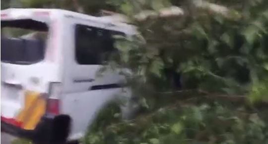 Motorizado se llevó la peor parte de un triple choque Vía al Mar imagen de la publicación