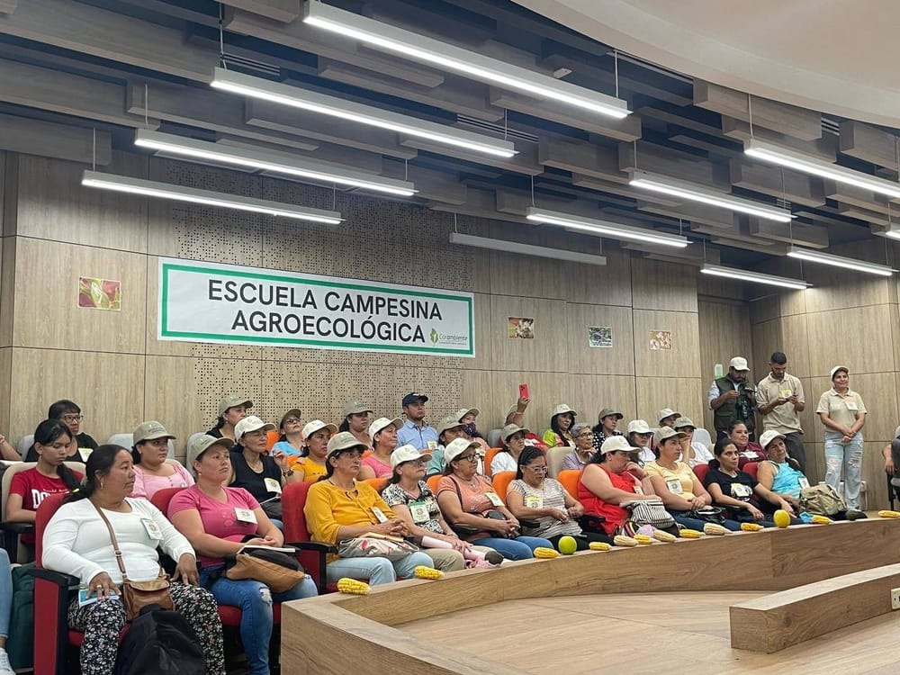 Mujeres campesinas y jóvenes se unen a la Escuela Agroecológica de la UIS imagen de la publicación