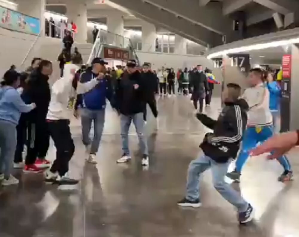 VIDEO. Hinchas colombianos protagonizaron riña en Madrid luego de victoria imagen de la publicación