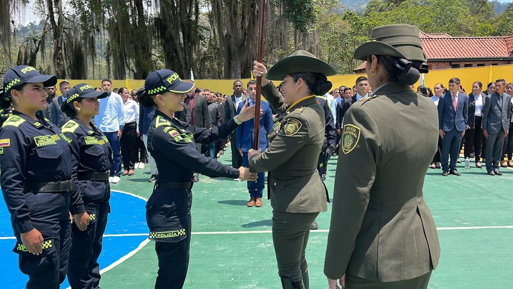 Primera entrega de aspirantes para curso de formación Patrulleros de la Policía imagen de la publicación