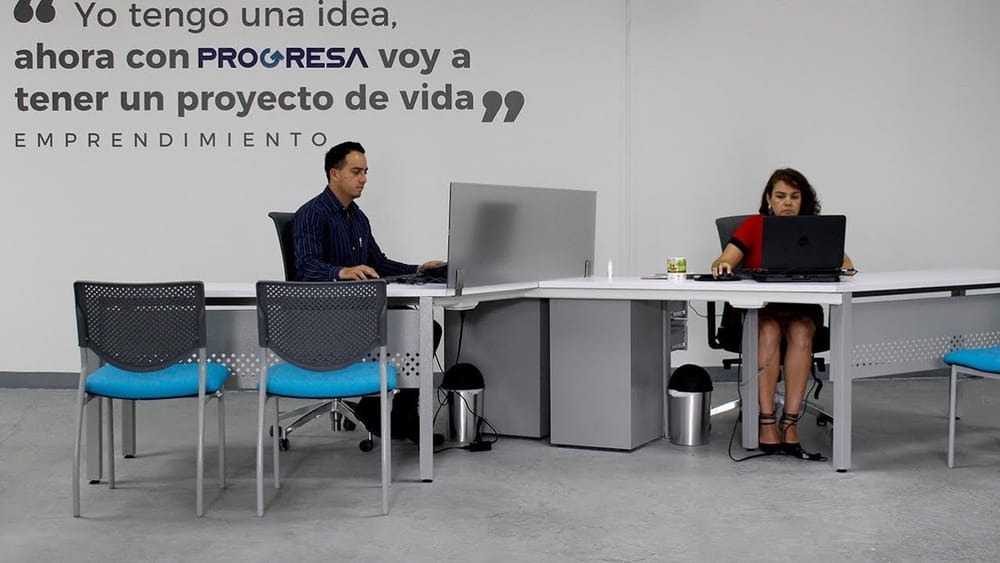 Dos nuevos Centros de Desarrollo Empresarial y Empleabilidad al servicio de Bucaramanga imagen de la publicación