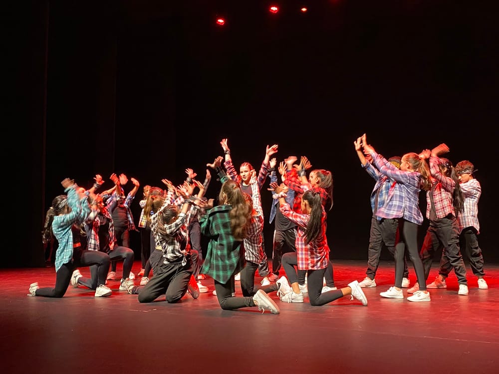 Explosión de ritmo y talento en el Día de la Danza y Quinto Aniversario del Teatro Santander de Bucaramanga imagen de la publicación