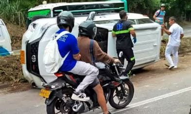 La velocidad le ganó al conductor de una camioneta en Piedecuesta imagen de la publicación