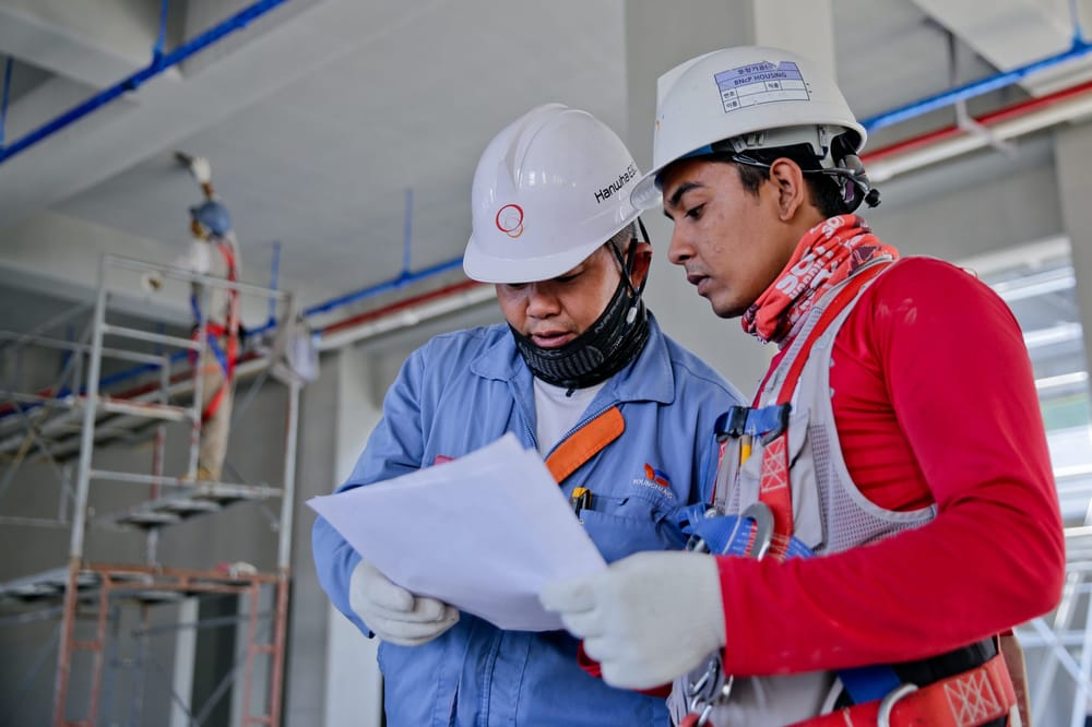 Suspensión total de labores por crisis energética en Ecuador imagen de la publicación