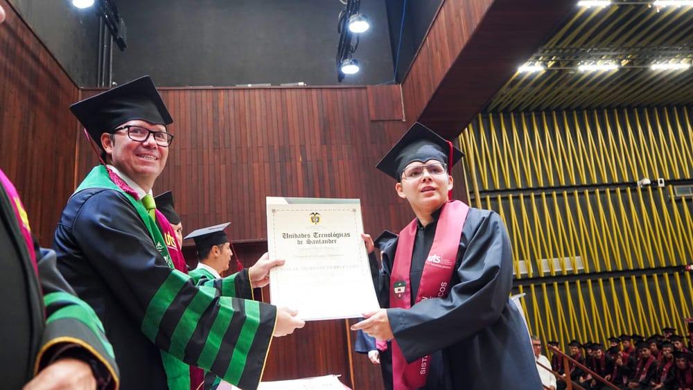 UTS realizó la graduación de 1.119 nuevos profesionales imagen de la publicación