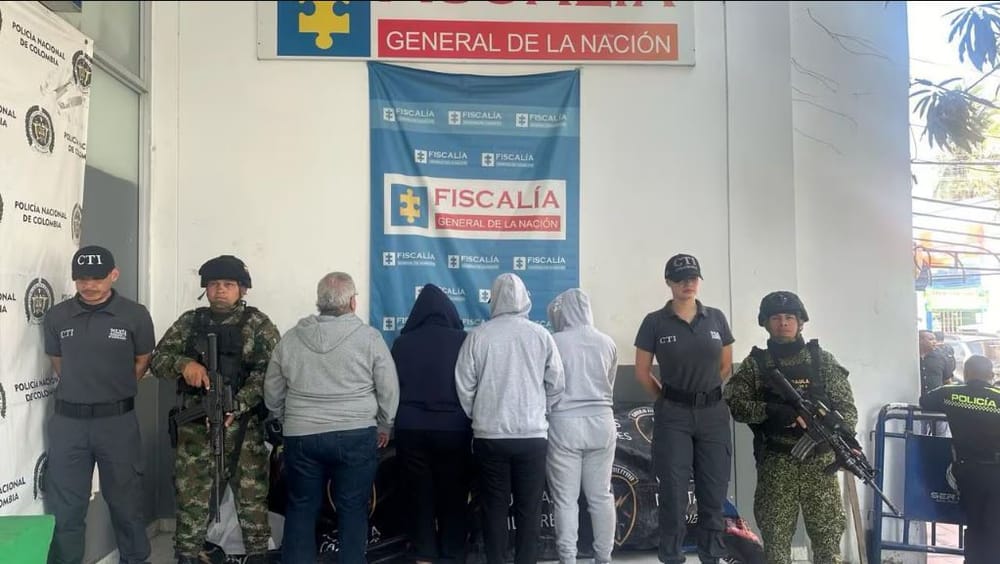Decomisan bienes por $5.100 millones a perito de aduanas imagen de la publicación