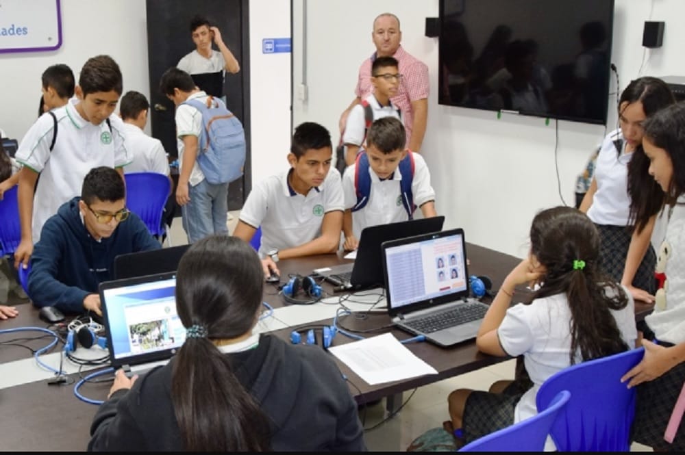 Aprobados más de $15,000 millones para mejorar la educación en Bucaramanga imagen de la publicación