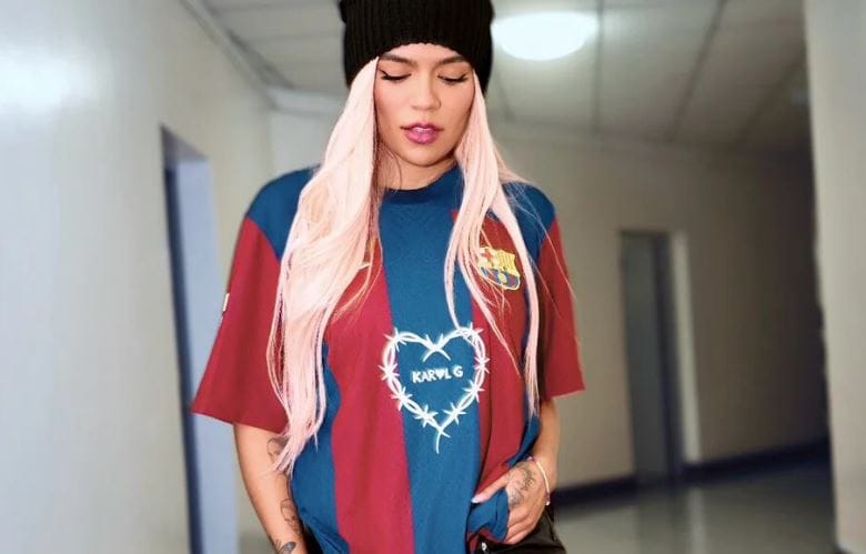 Karol G se detapó y confesó que significa su tatuaje que estará en las camisetas del FC Barcelona imagen de la publicación