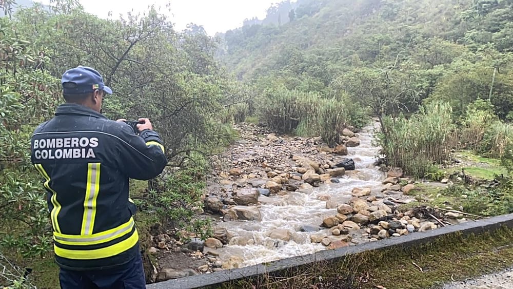 Lluvias desatan emergencias por crecimiento de quebradas en Simacota y Chima imagen de la publicación