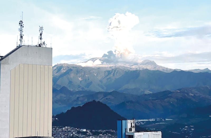 Graban erupción en el Nevado del Ruiz imagen de la publicación