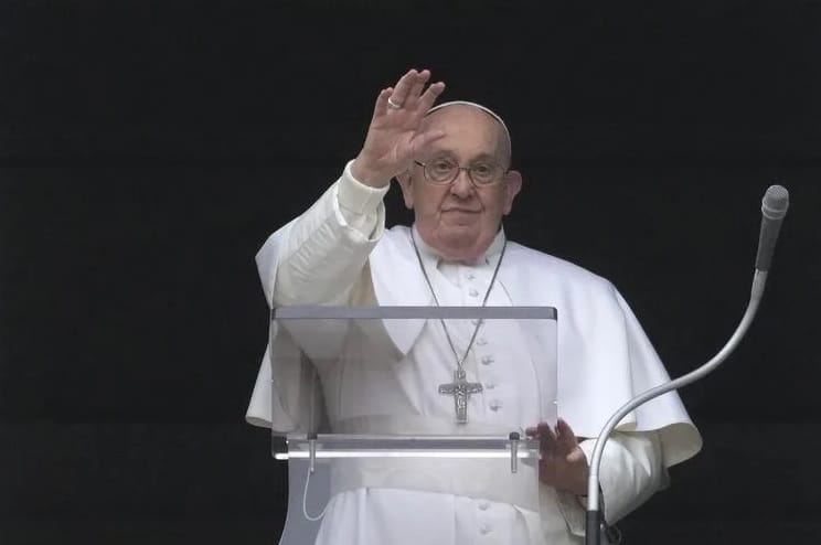 Vaticano se pronuncia: Cambio de sexo y maternidad subrogada son 'contrarios a la dignidad humana' imagen de la publicación