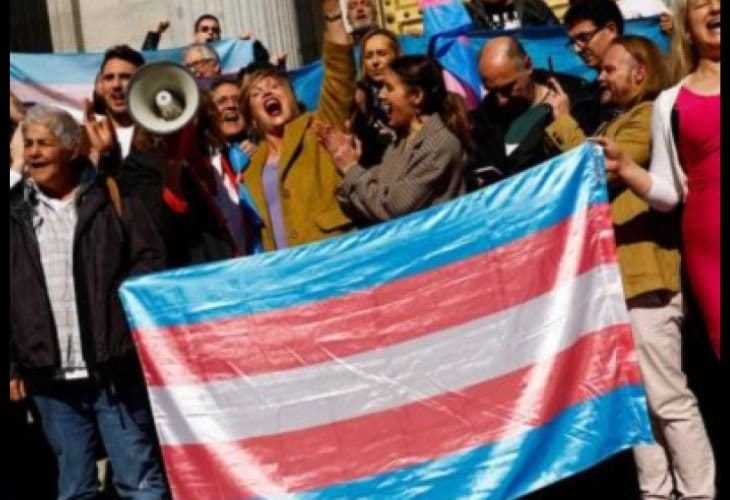 El gobierno de Perú da marcha atrás y aclara que la transexualidad no es una enfermedad mental imagen de la publicación