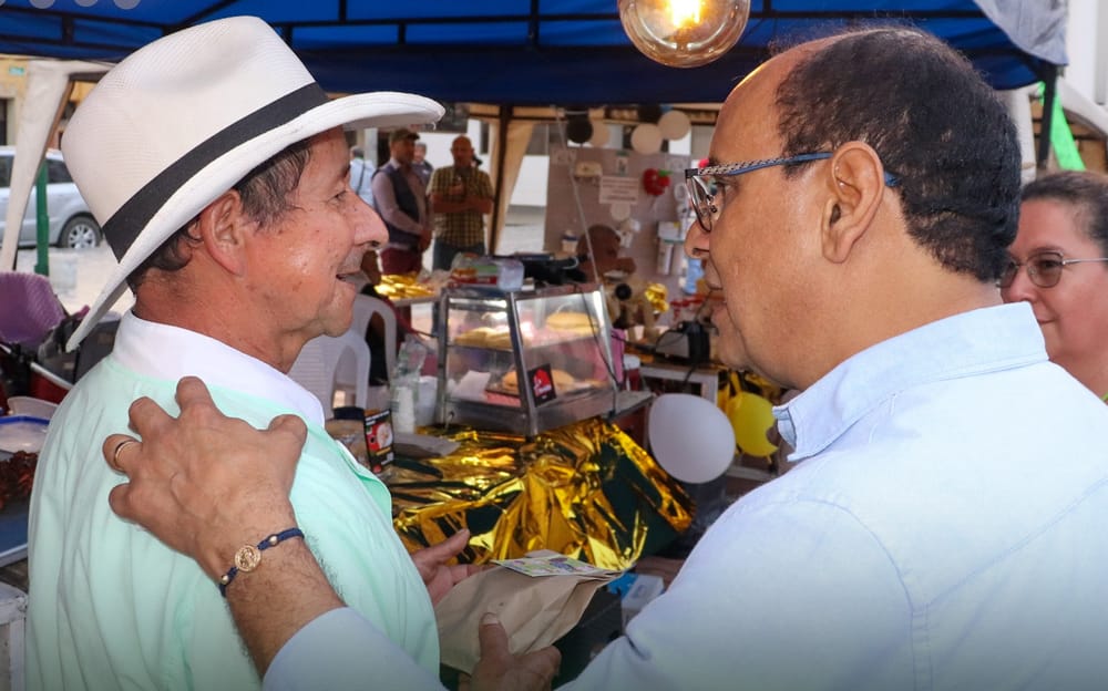 Alcaldía de Málaga rindió cuentas por sus primeros cien días imagen de la publicación