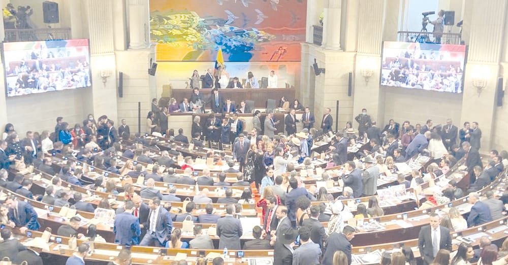 Sueldos escandalosos para congresistas y magistrados imagen de la publicación