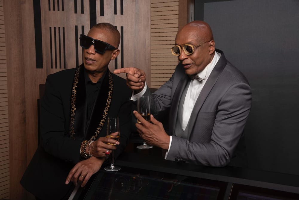 Guayacán Orquesta presenta su nuevo álbum "Guayacán Sinfónico en Vivo" imagen de la publicación