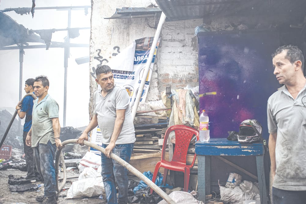 Una soldadura o un cortocircuito habrían ocasionado incendio en Chapinero imagen de la publicación
