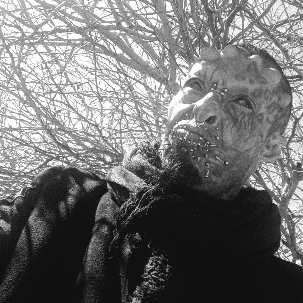 La vida actual de 'El diablo colombiano', Caim Mortis: De la transformación extrema a influenciador global imagen de la publicación