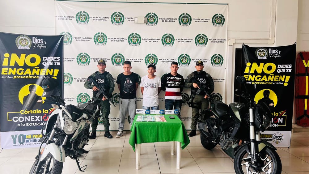 Par de extranjeros y un colombiano extorsionaban en Bucaramanga imagen de la publicación