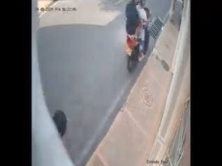 CUIDADO. Motoladrones andan merodeando las calles de Piedecuesta imagen de la publicación